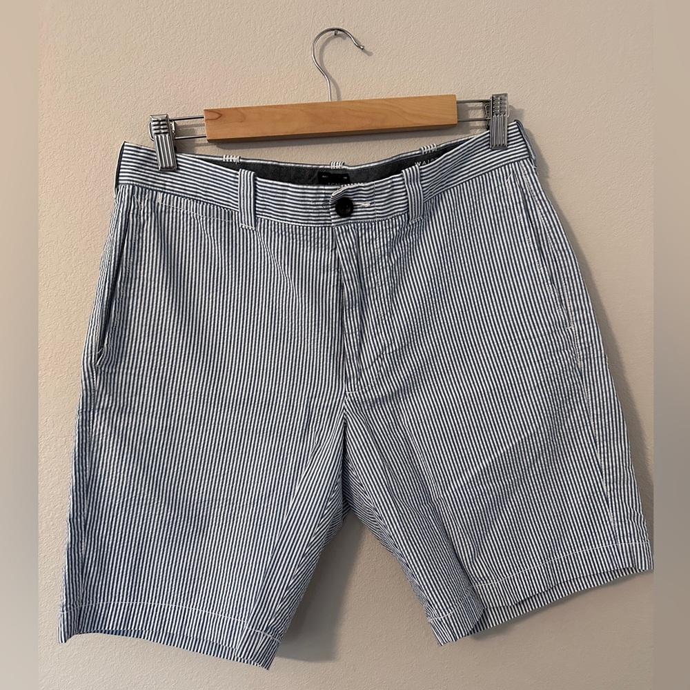 J. Crew Men's Navy and White Striped Shorts size 31 inseam 9